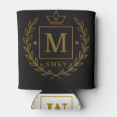 "Royal NMKY Emblem – Monogram M Crest Design" 缶クーラー (裏面)