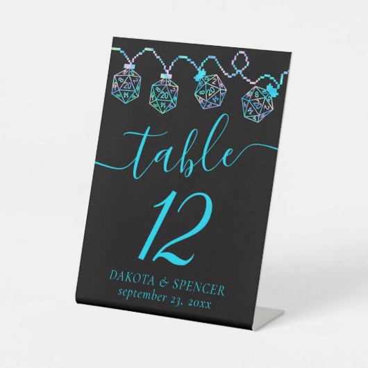 RPGライト | ホロファンタジーテーブルトップPnPゲーマーサイコロ 台座サイン (正面)