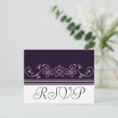 RSVPの紫結婚紫色のポストカード インビテーションポストカード (スタンド正面)