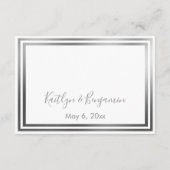 RSVPオンラインシンプルエレガントシルバートーンと白 エンクロージャーカード (裏面)