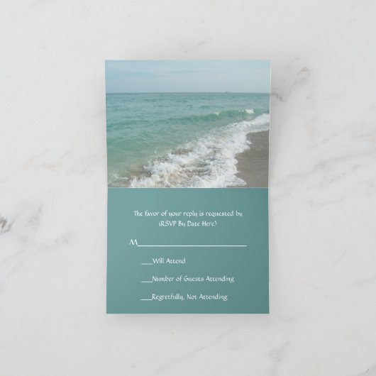 RSVPカードを書くビーチの行先の結婚式の砂 招待状 (内部)