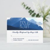 RSVPカードを結婚する青い山地のシルエット 出欠カード (スタンド正面)