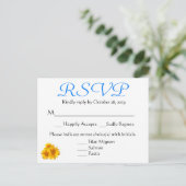 RSVPサンフラワーブルー&イエローフローラ結婚ズ インビテーションポストカード (スタンド正面)