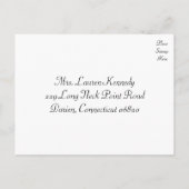 RSVPピンク&ホワイトストライプ結婚/パーティー インビテーションポストカード (裏面)