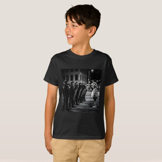 Rtland Frog Protest Meme Frog Viral For Men Women  Tシャツ (正面フル)