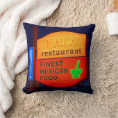 RUBALCAVA RETAURANT - HANFORD 16X16 INCH. クッション (ブランケット)