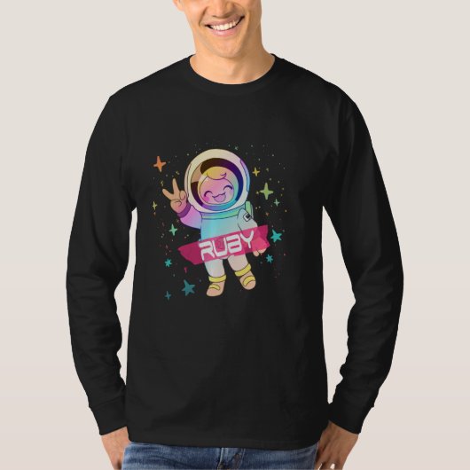 RUBY – かわいい宇宙飛行士と愛らしい女の子の名前 Tシャツ (正面)