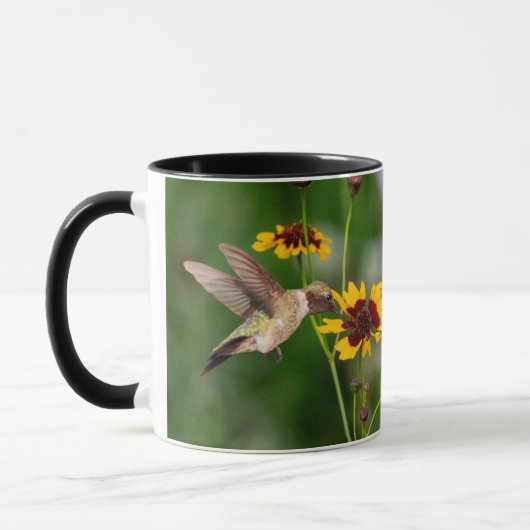 Ruby-Throued Hummingbird "in Plains Coreopsis" マグカップ (左)