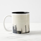 Rue de Ville、1915年6月からのYpres ツートーンマグカップ (左)