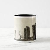 Rue de Ville、1915年6月からのYpres ツートーンマグカップ (中央)