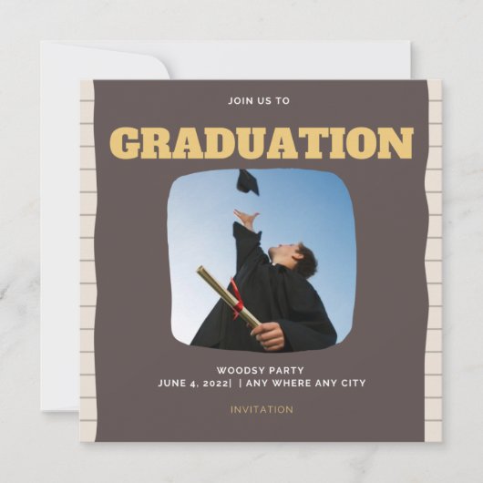 Rugged Woodsy Photo Graduation Party  招待状 (正面)