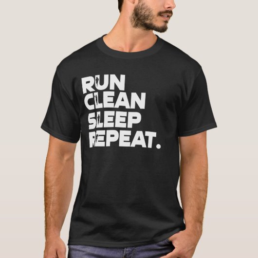 Run Clean Sleep Repeat Funny Plogging Tシャツ (正面)