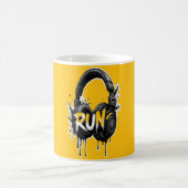 RUN Headphones Street Art Sticker コーヒーマグカップ (中央)