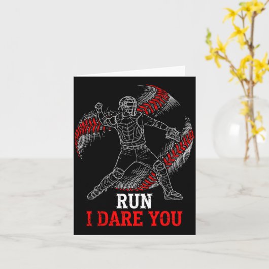 Run I Dare You Funny Baseball Catcher Graphic Play カード (黄色い花)