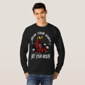 Run Your Kart Not Your Mouth Go Kart Racing Saying Tシャツ (正面フル)