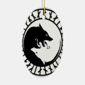 Runicものすごいオオカミのバイキングのnorseの北欧人のrunes セラミックオーナメント (右)