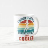 Runner Mom Cool Running Girl Future Marathon Mothe コーヒーマグカップ (正面右)