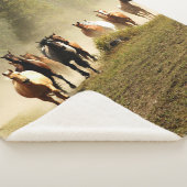 Running horses on Montana ranch シェルパブランケット (3/4)