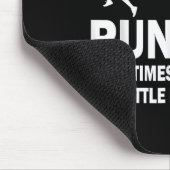 Running Sometimes We All Need A Little Motivation  マウスパッド (コーナー)