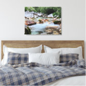 Rushing Mountain Rapids – Crystal River Stream キャンバスプリント (インサイチュ (寝室))