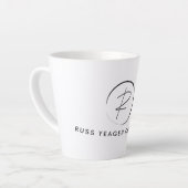 Russ Yeager Coaching シグネチャーロゴ カフェラテマグ (左アングル)