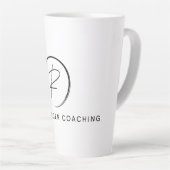 Russ Yeager Coaching シグネチャーロゴ カフェラテマグ (右アングル)