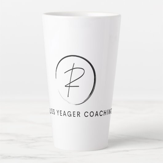Russ Yeager Coaching シグネチャーロゴ カフェラテマグ (正面)