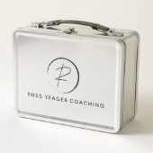 Russ Yeager Coaching シグネチャーロゴ メタルランチボックス (正面)