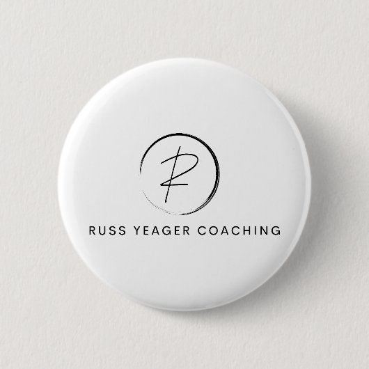 Russ Yeager Coaching シグネチャーロゴ 缶バッジ (正面)