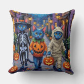 Russian Blue Cats in Halloween Costumes クッション (正面)