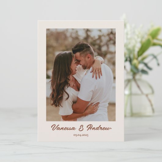 Rust Brown Boho Minimalist写真結婚の 招待状 (スタンド正面)