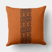 Rust Orange Geometric Greek Key Tribal Black Aztec クッション (裏面)
