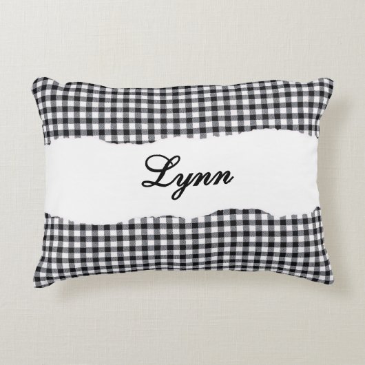 Rustic Black Gingham Personalized Name アクセントクッション (正面)