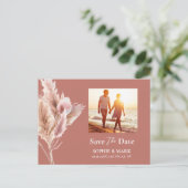 Rustic Boho Pampas Grass Save The Date Photo ポストカード (スタンド正面)