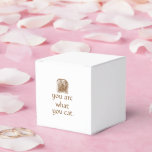 Rustic Bread & Handwritten Text Favor Box フェイバーボックス<br><div class="desc">A stamp-style bread illustration paired with simple handwritten text gives this favor box a warm,  rustic charm.  
Its minimalist design makes it a subtle yet thoughtful touch for your table.

Perfect for bread lovers,  bakeries,  or anyone who enjoys cozy,  handmade-style details at their events.


スタンプ風のパンのイラストと素朴な手書き文字が、温かくてどこか懐かしい雰囲気を添えるフェイバーボックスです。
ミニマルなデザインで、さりげない心遣いを感じさせるテーブルアイテムとして活躍します。

パン好きな方、ベーカリー、手づくり風のあたたかみを大切にしたいイベントにもぴったりです。</div>