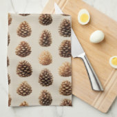 Rustic Brown Pine Cone Winter Pattern キッチンタオル (四つ折り)