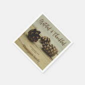 Rustic Brown Pinecones Custom Name Thanksgiving スタンダードカクテルナプキン (角)