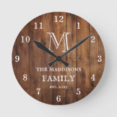 Rustic Brown Wood Custom Family Monogram and Name ラウンド壁時計 (正面)