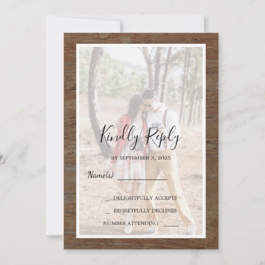 Rustic country barn wood photo wedding RSVP 招待状 (正面)