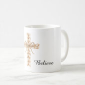 Rustic Cream Cross with Bow Believe コーヒーマグカップ (正面右)