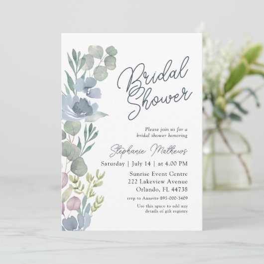 Rustic Dusty Blue Floral Bridal Shower Invitation 招待状 (スタンド正面)