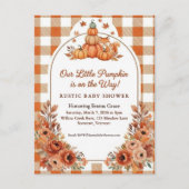 Rustic Fall Pumpkin Fox Baby Shower Invitation ポストカード (正面)