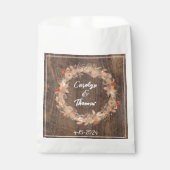 Rustic Farmhouse Wood Grain Pink Flowers Wedding  フェイバーバッグ (正面)