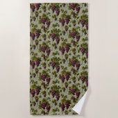 Rustic French Country Vineyard Grapevine Art ビーチタオル (正面)
