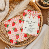 Rustic Gingham Strawberry Berry Sweet Baby Shower 招待状