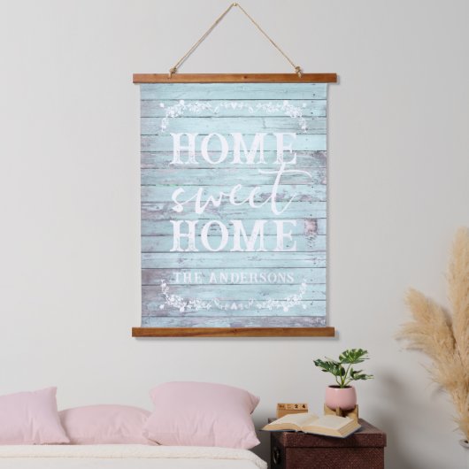 Rustic Home Sweet Home | 家族の名前 吊り下げ型タペストリー (寝室)