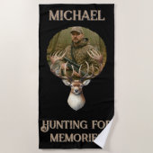 Rustic Hunter Deer Antler Outdoors Man Photo ビーチタオル (正面)