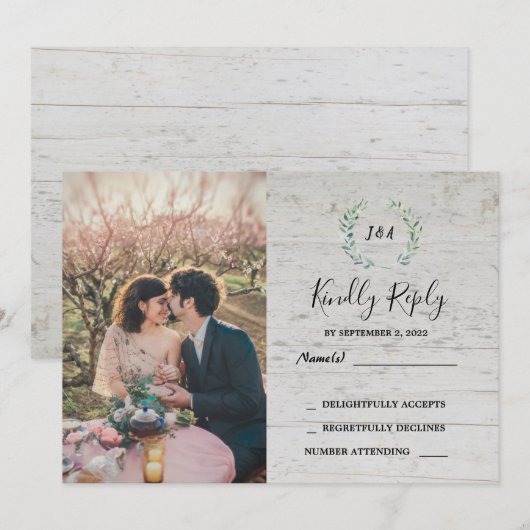 Rustic leaves on wood monogram photo RSVP Wedding 招待状 (正面/裏面)
