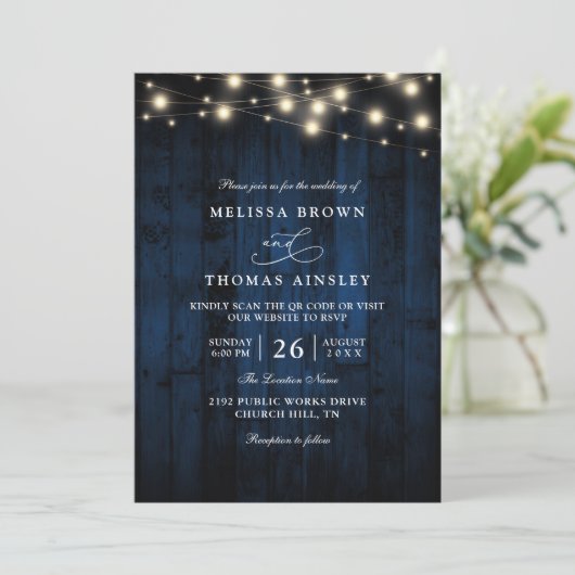 Rustic Navy Blue Wood String Light QR Code Wedding 招待状 (スタンド正面)