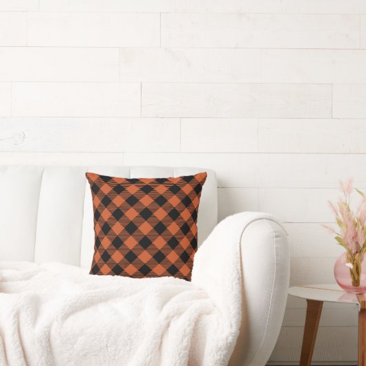 Rustic orange & Black Small Plaid Throw Pillow クッション (ソファ)
